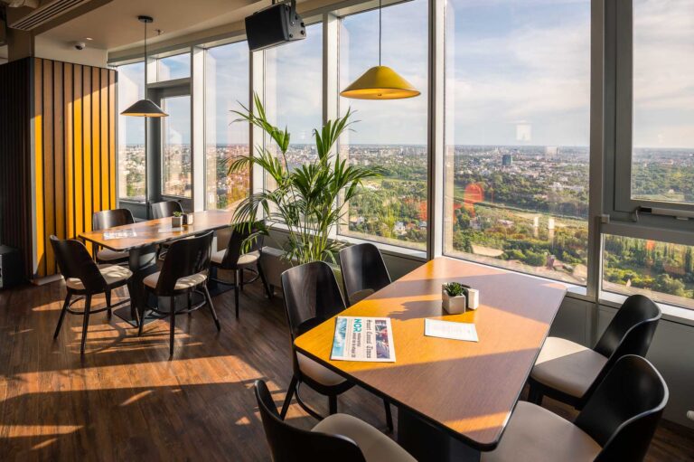 Cele mai bune locuri de unde poți admira panorama Bucureștiului