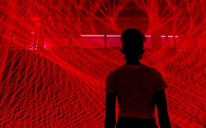 Instalația INTANGIBLE #FORM de Shohei Fujimoto, imagine de prezentare RADAR 2026