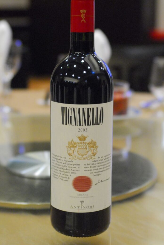 Sticlă de Tignanello 2003, vin produs de Marchesi Antinori